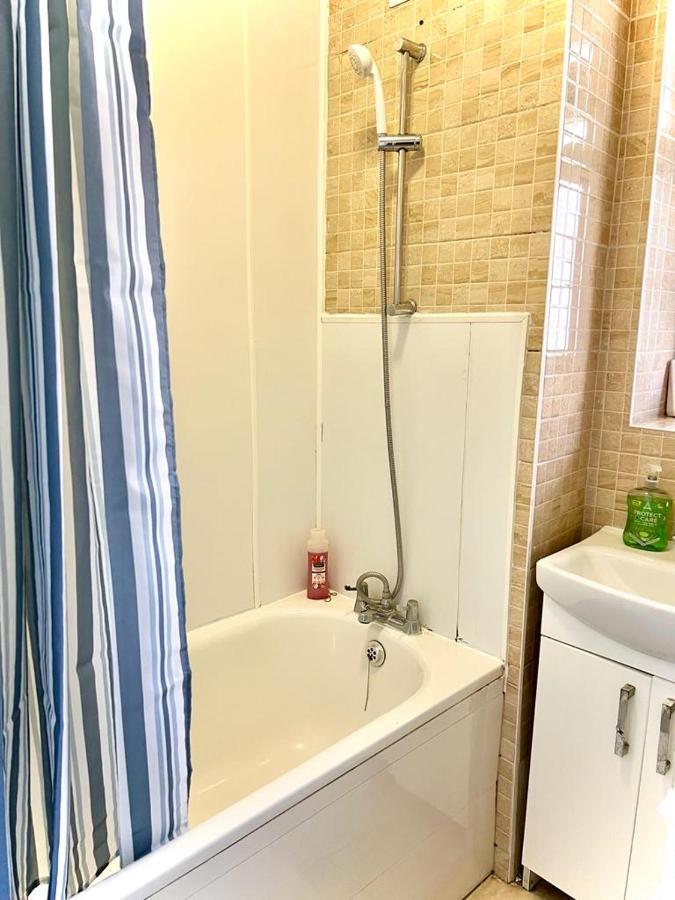 Shadwell Holiday Rooms Londra Esterno foto